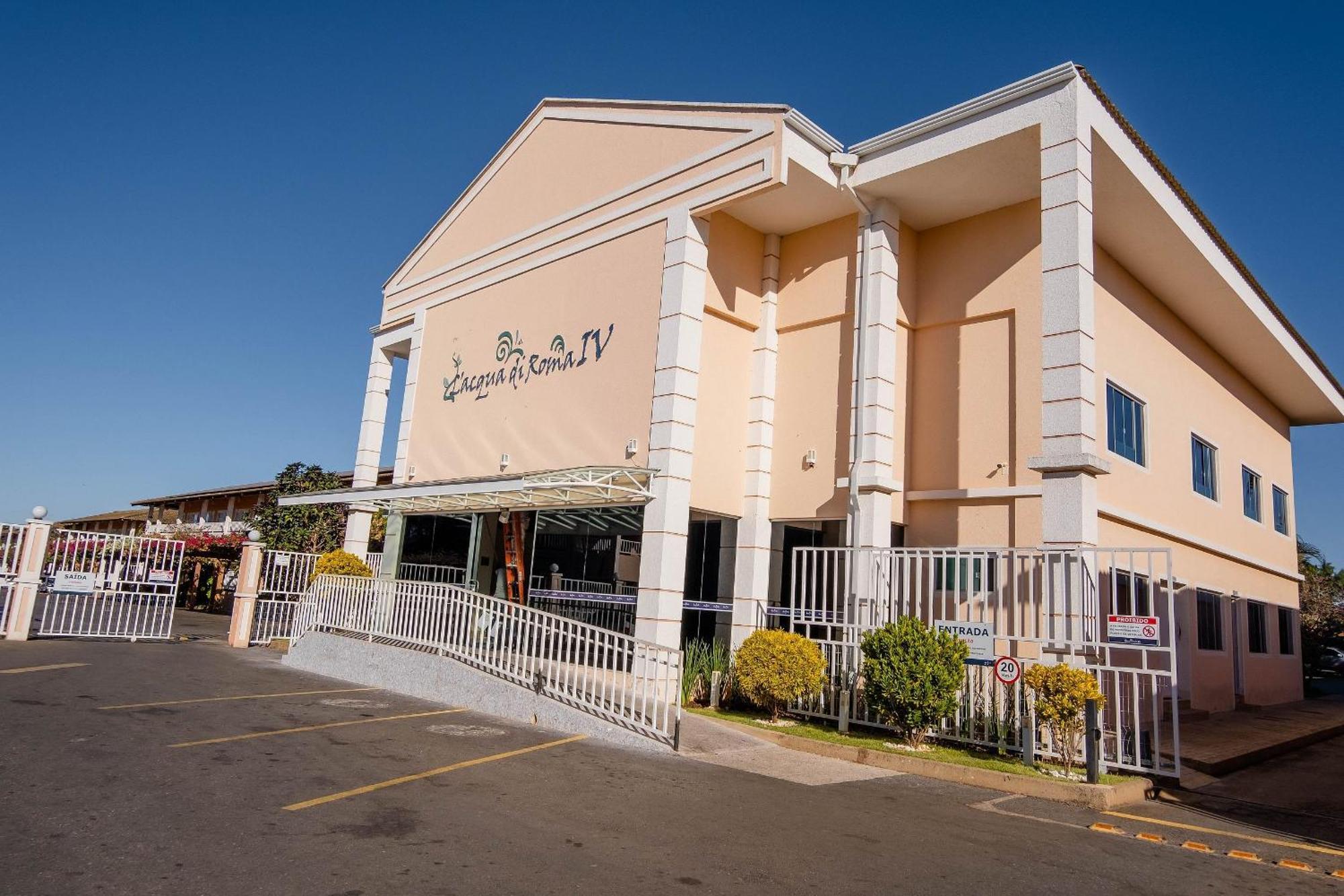 L'Acqua Diroma Vaciatemporada Villa Caldas Novas Bagian luar foto